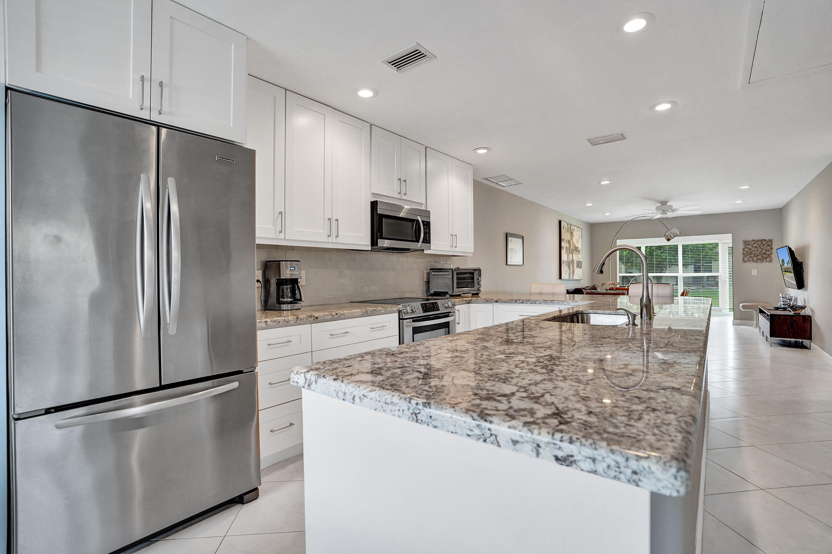 BOCA LAKES CONDO - Residential