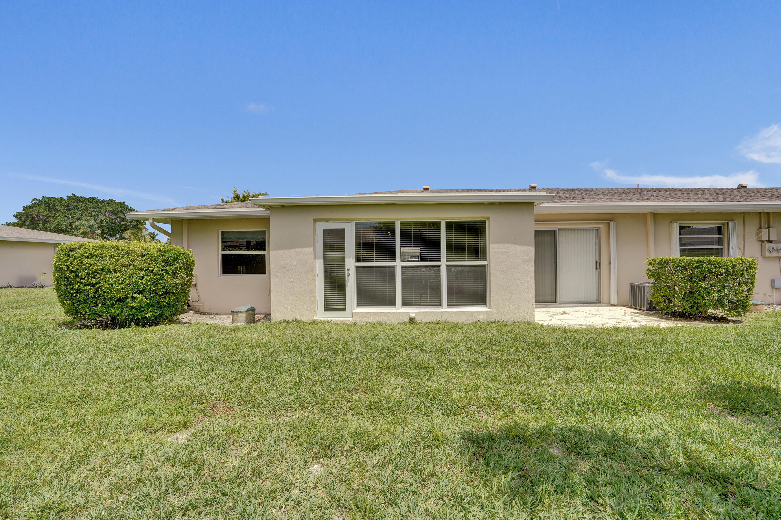 BOCA LAKES CONDO - Residential