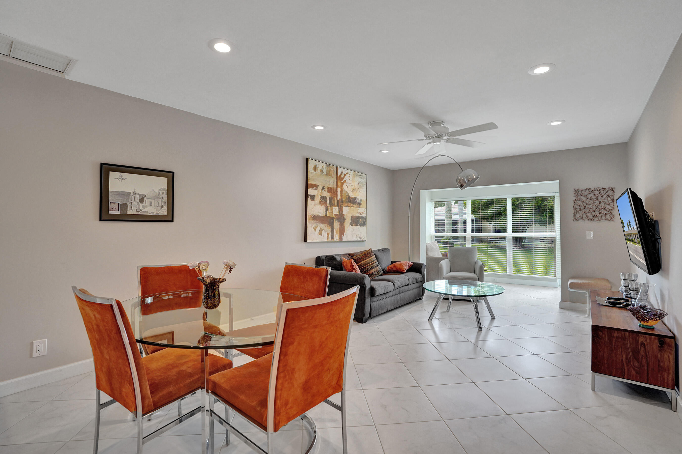BOCA LAKES CONDO - Residential