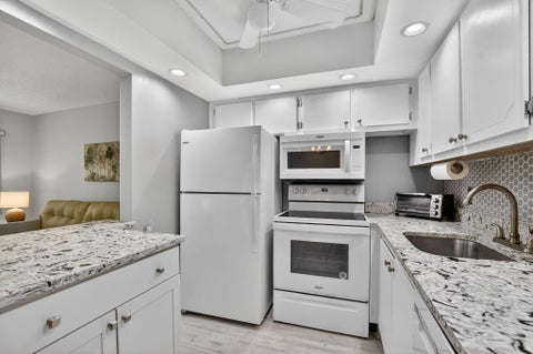 Tiny photo for 4038 DURHAM B, Deerfield Beach, FL 33442 (MLS # B26085823)