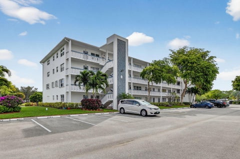 Tiny photo for 4038 DURHAM B, Deerfield Beach, FL 33442 (MLS # B26085823)