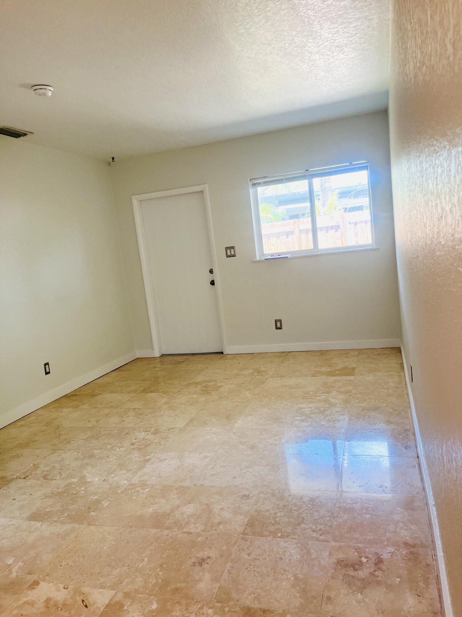 ASTRA CONDO - Residential