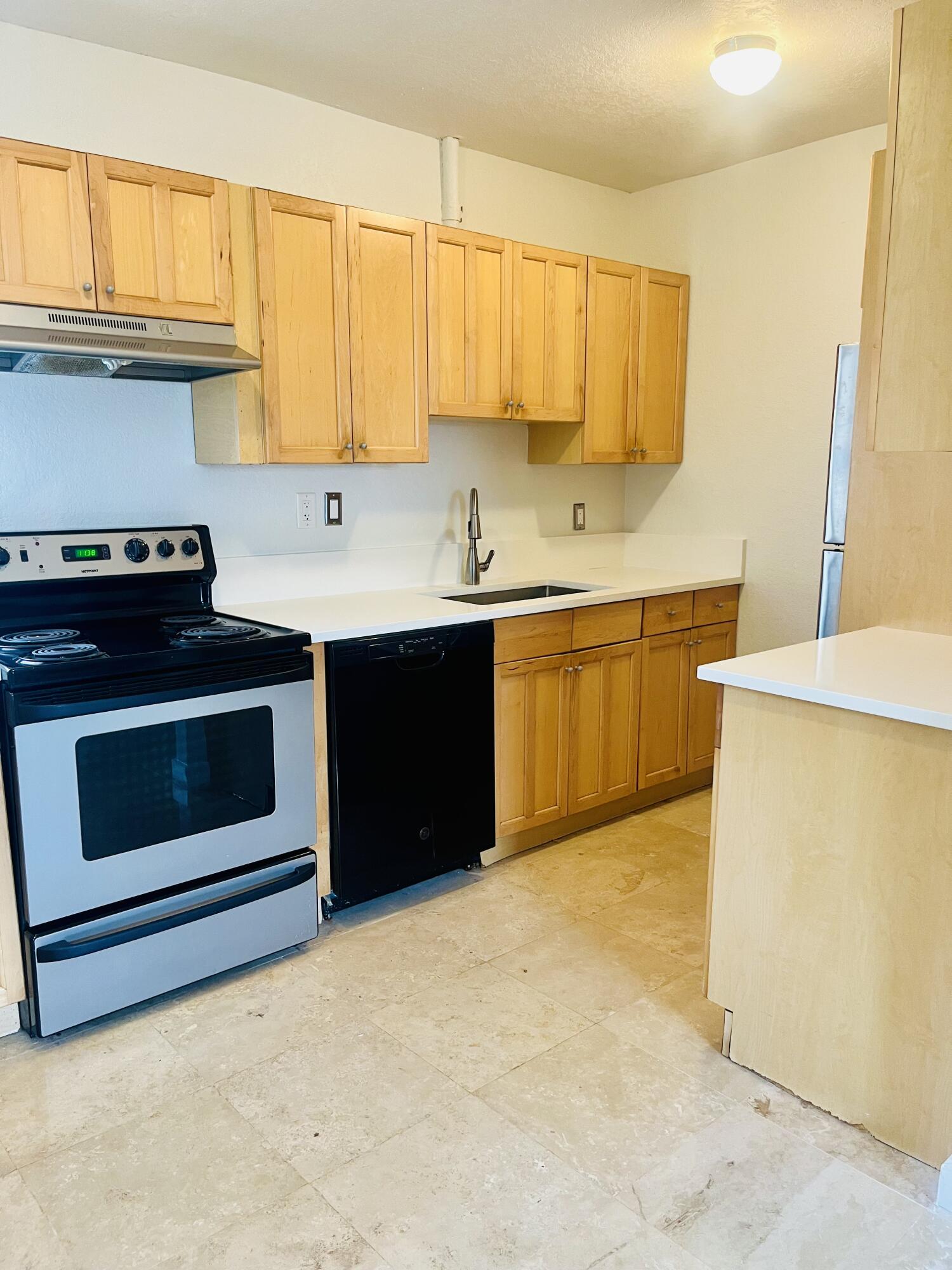 ASTRA CONDO - Residential