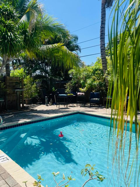 Tiny photo for 590 NW 40th Court #B, Oakland Park, FL 33309 (MLS # B26033767)