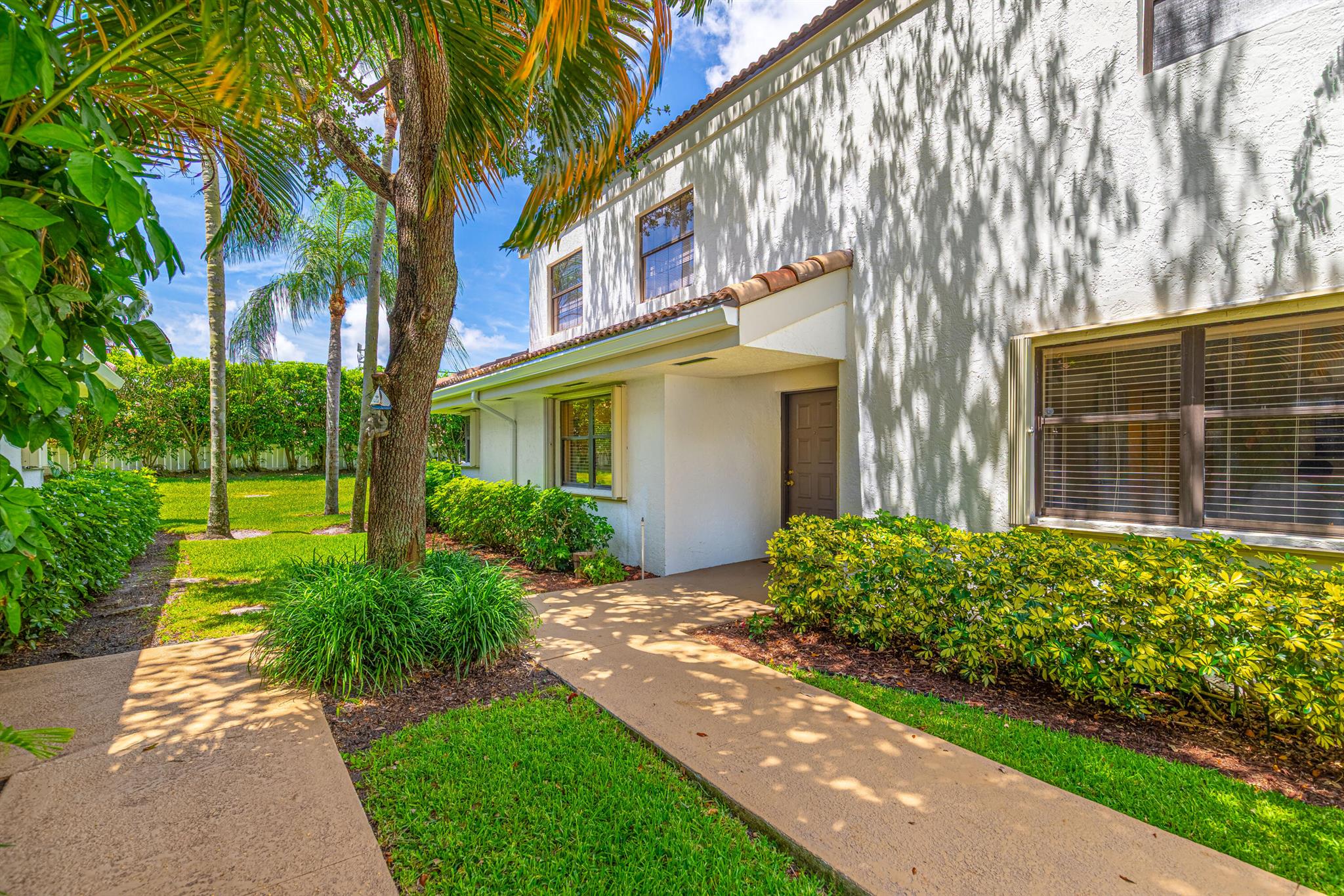 2205 Aspen Way 2205