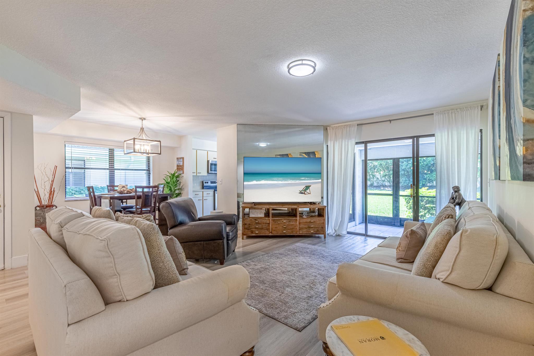 2205 Aspen Way 2205