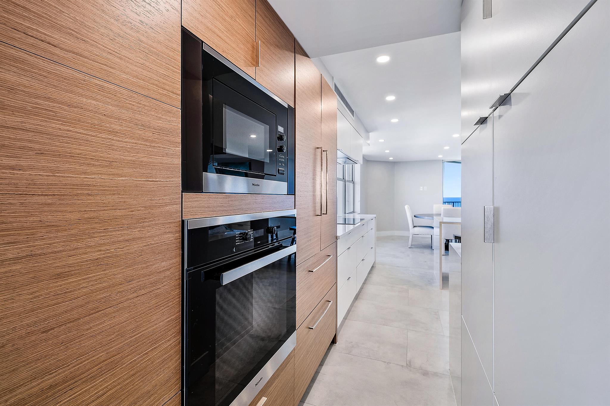 CORNICHE CONDO - Residential