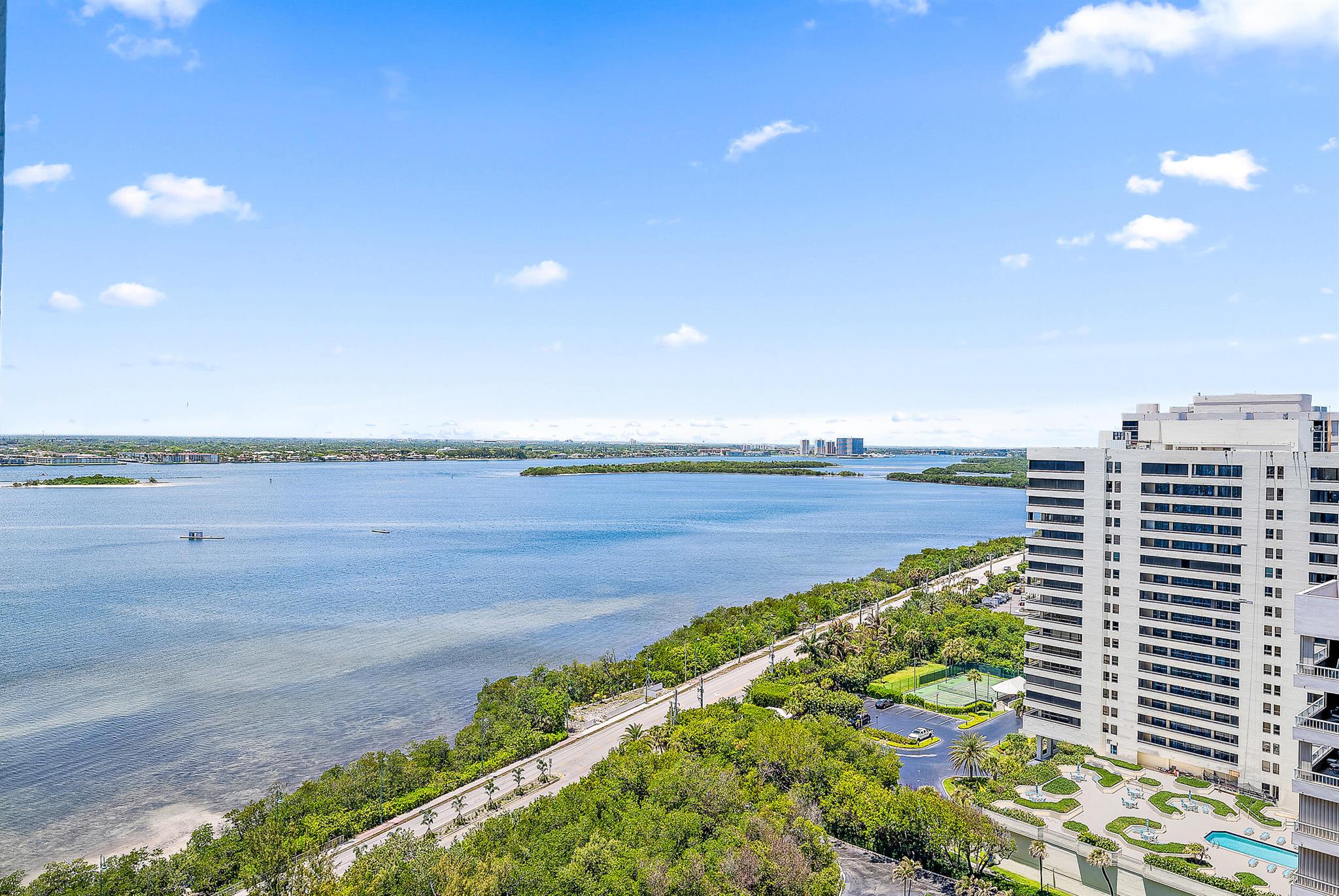 CORNICHE CONDO - Residential