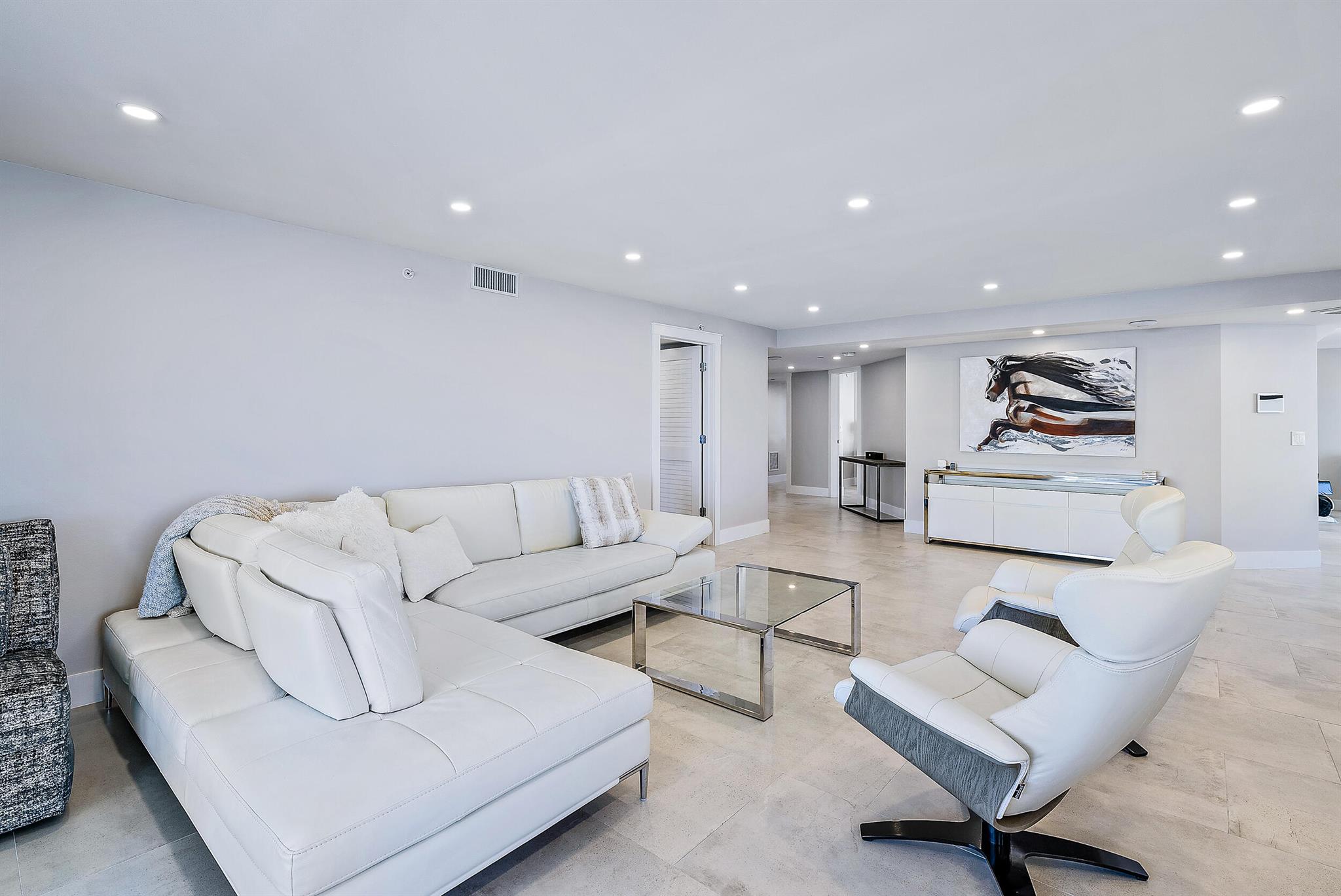 CORNICHE CONDO - Residential