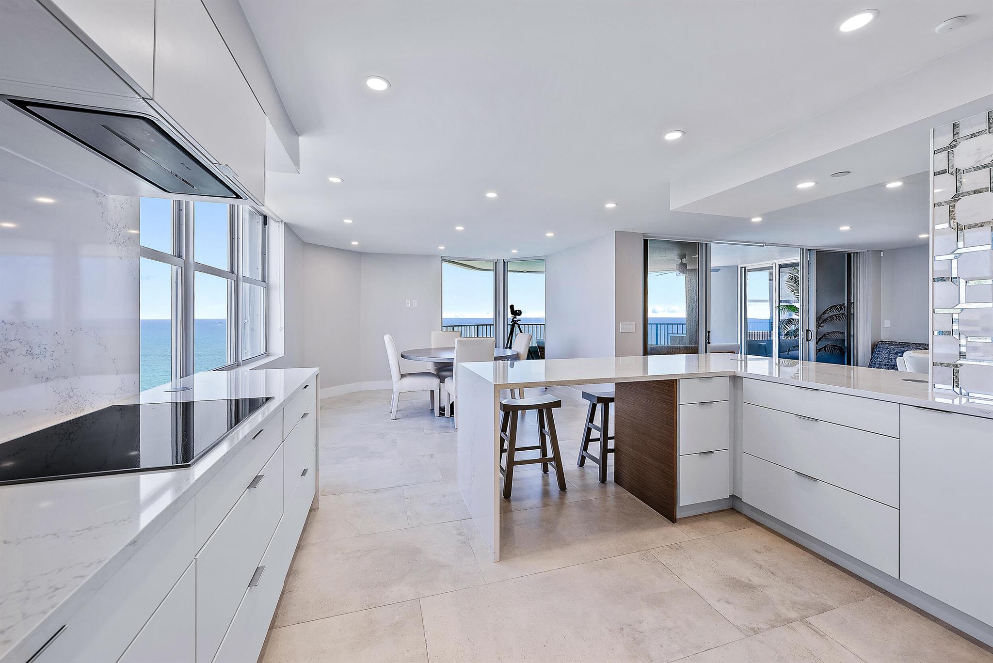 CORNICHE CONDO - Residential