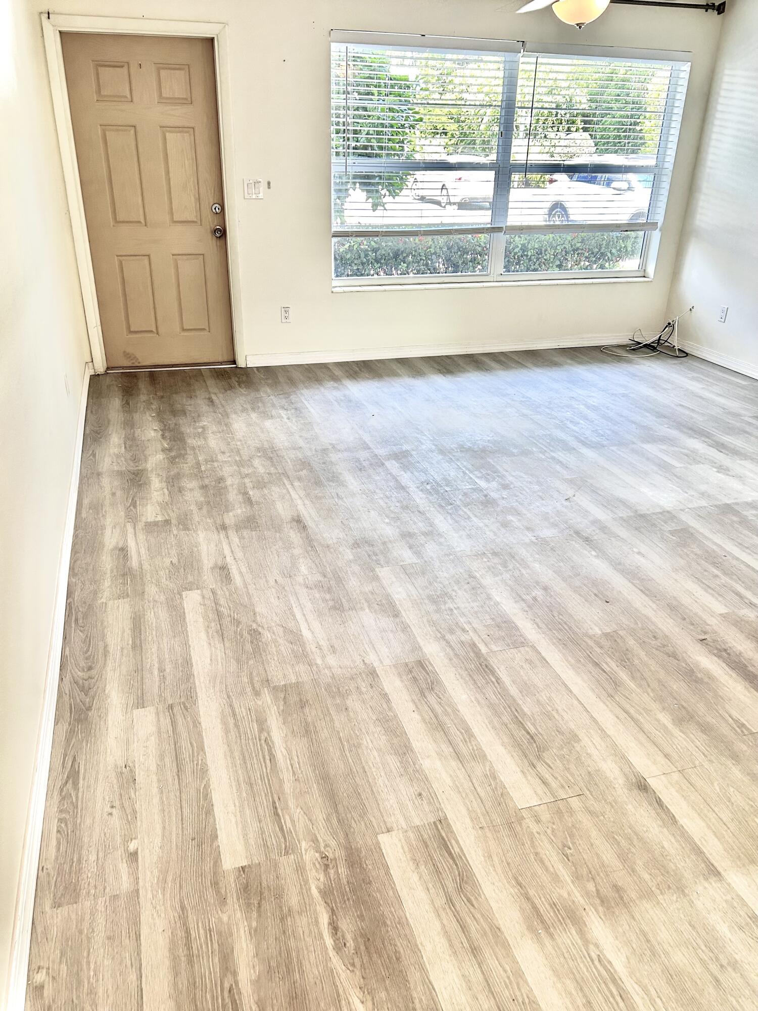 CEDAR POINTE CONDO - Residential Lease