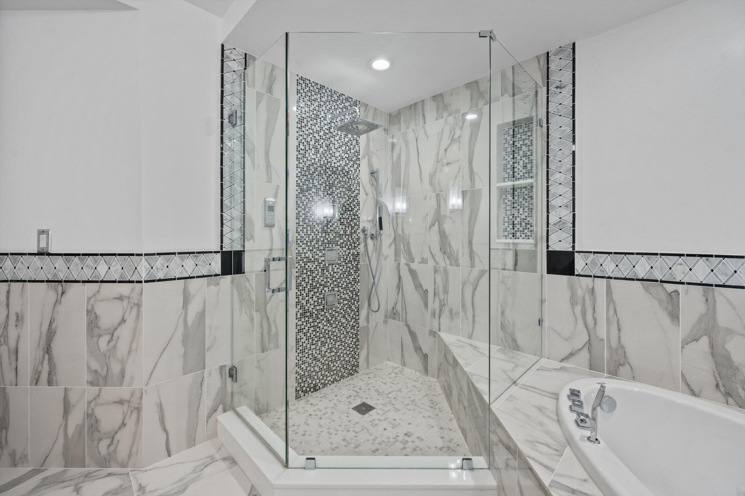 ONE CITY PLAZA - Residential