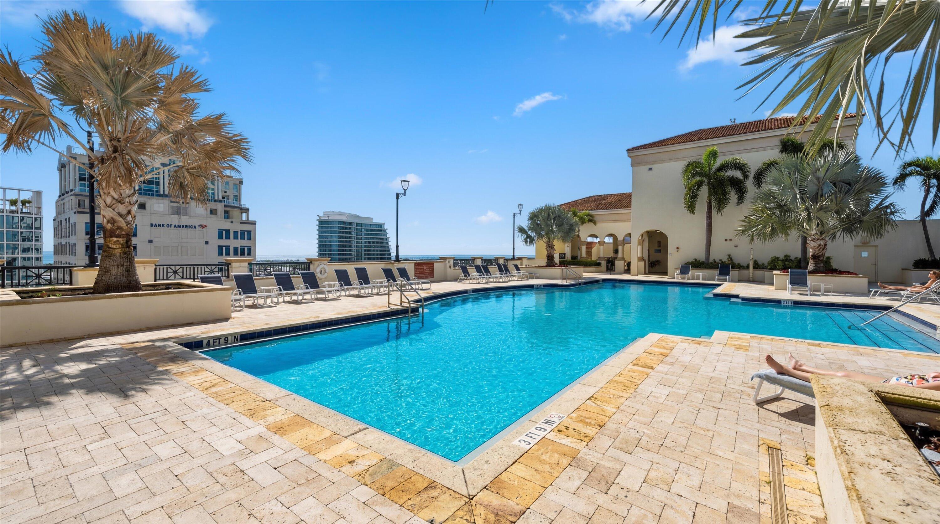 ONE CITY PLAZA - Residential