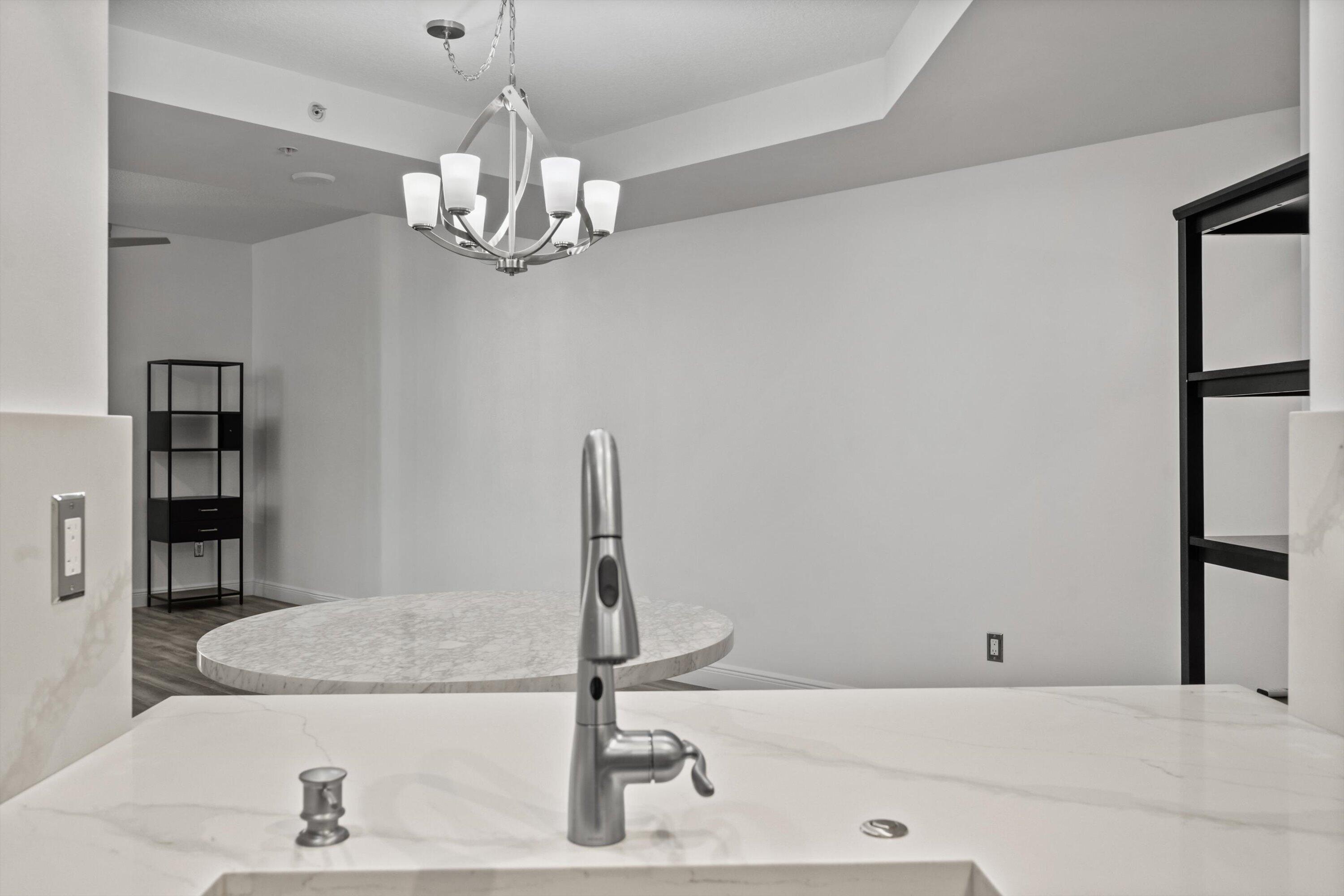 ONE CITY PLAZA - Residential