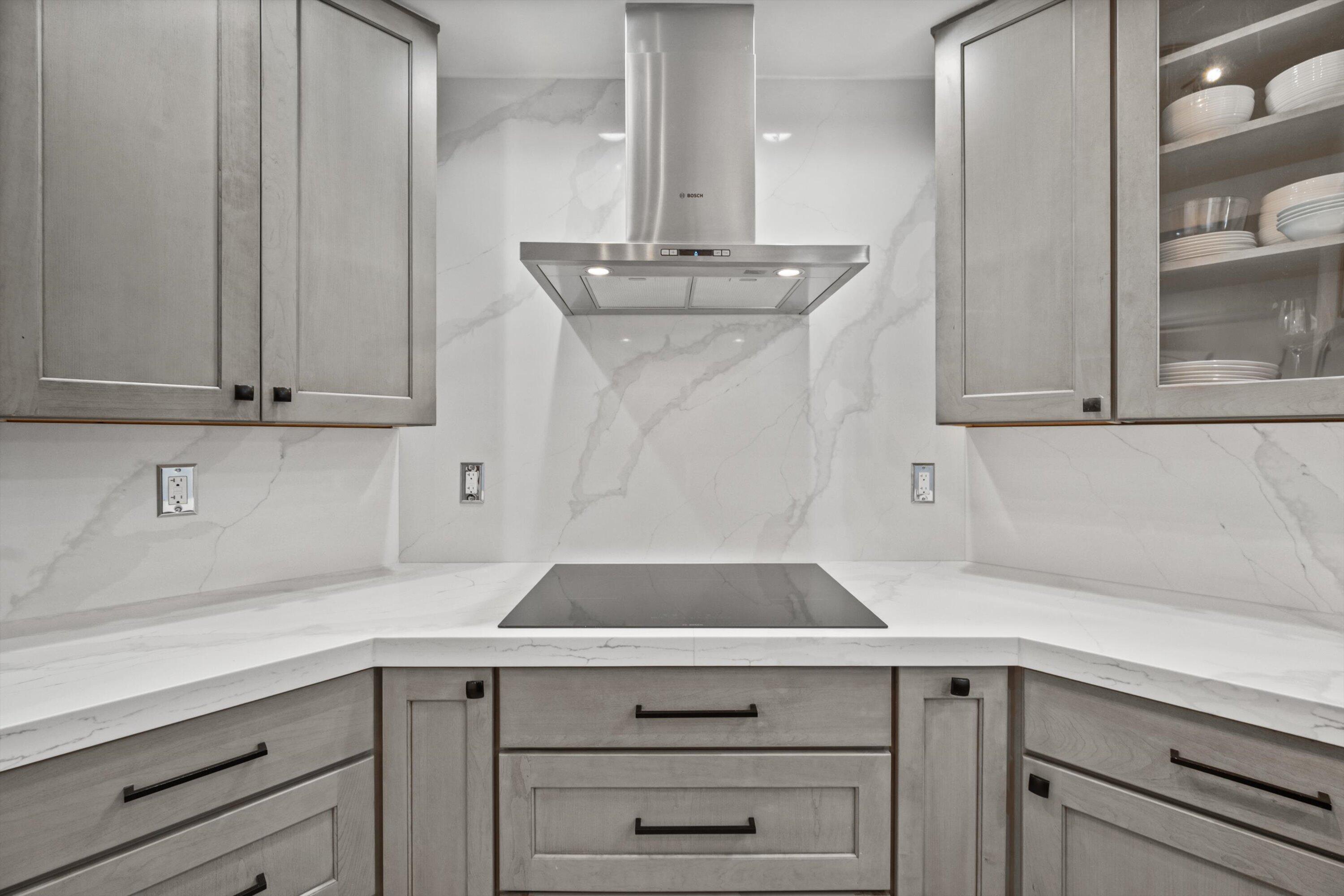 ONE CITY PLAZA - Residential