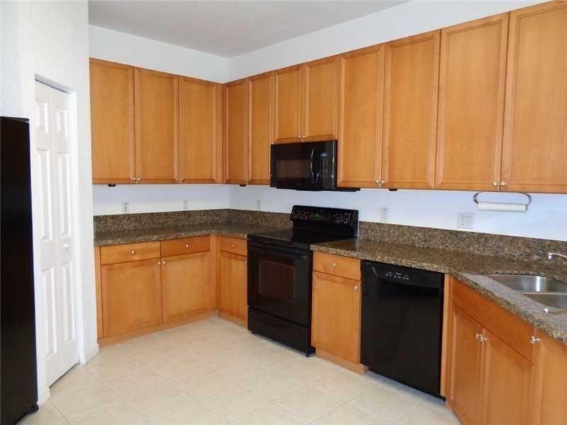 Heron Bay South 167-44 B - Residential Lease