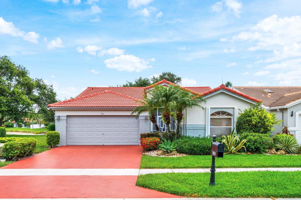 Photo of 7851 Sailing Shores Terrace, Boynton Beach, FL 33437 (MLS # B26034753)