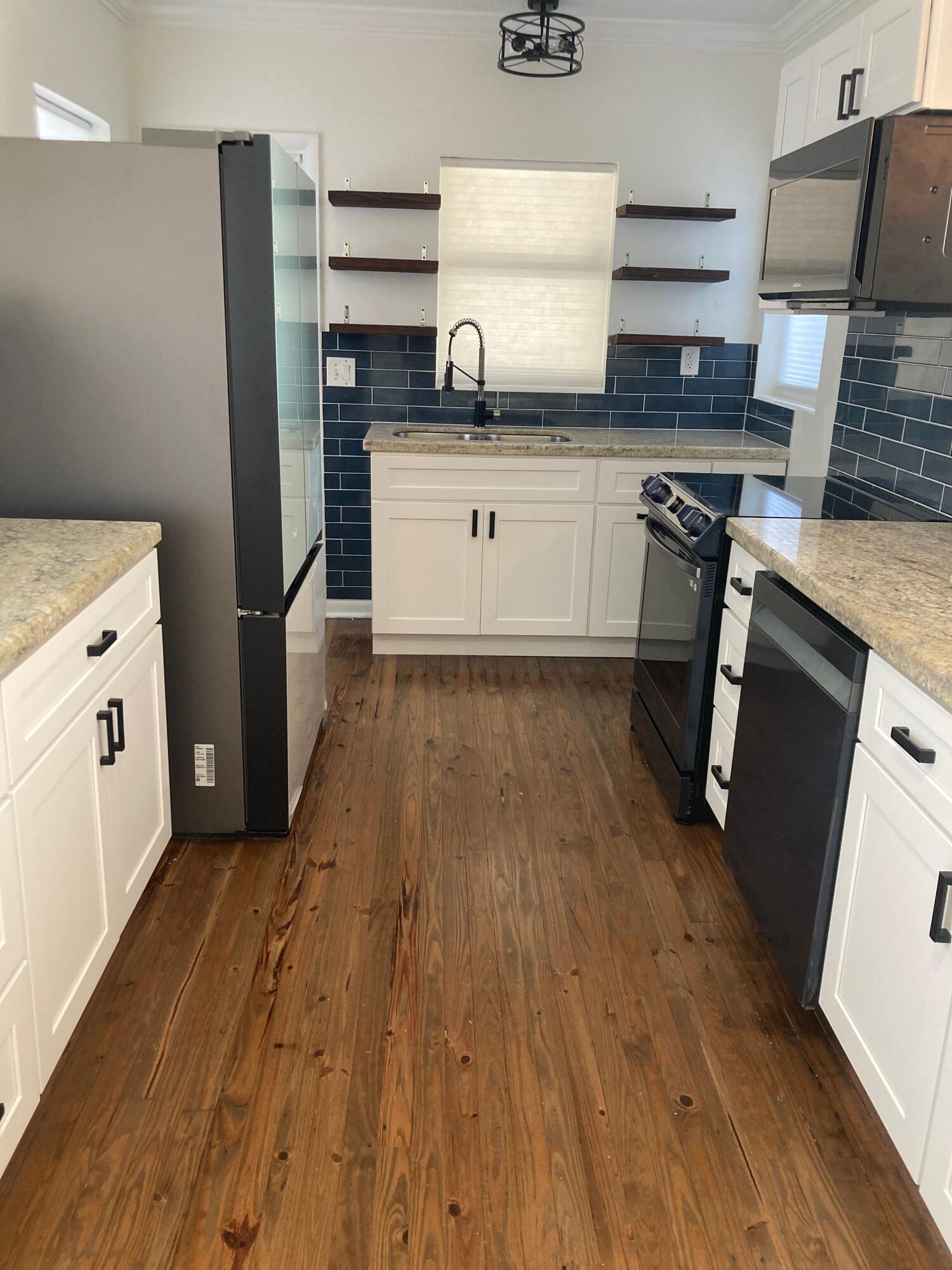 NORTH PALM BCH 3 - Residential Lease