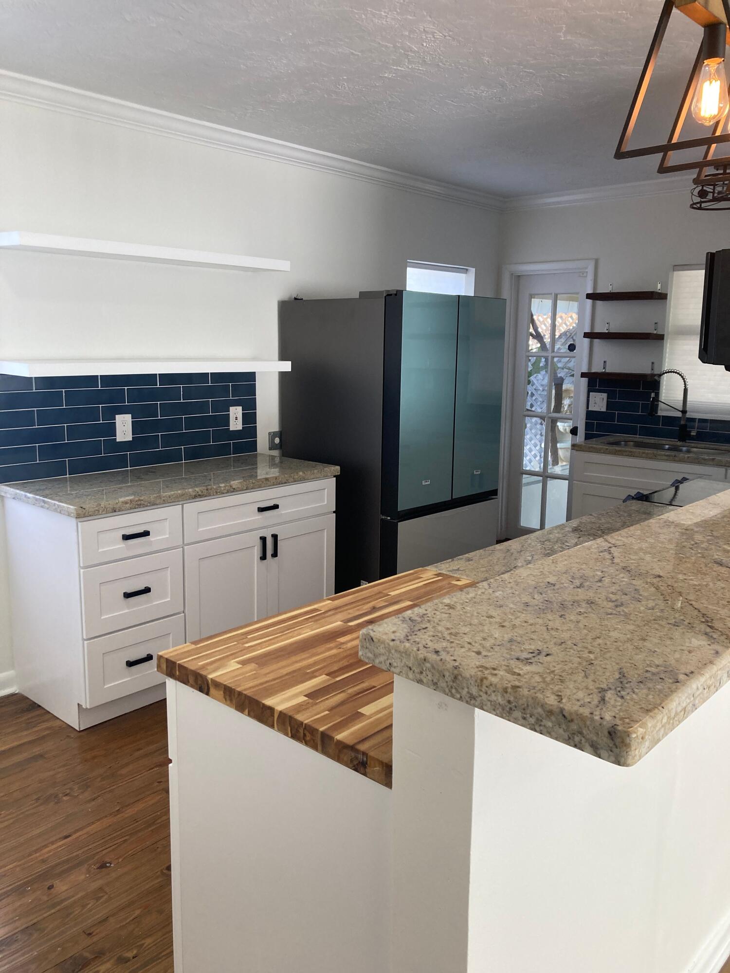 NORTH PALM BCH 3 - Residential Lease