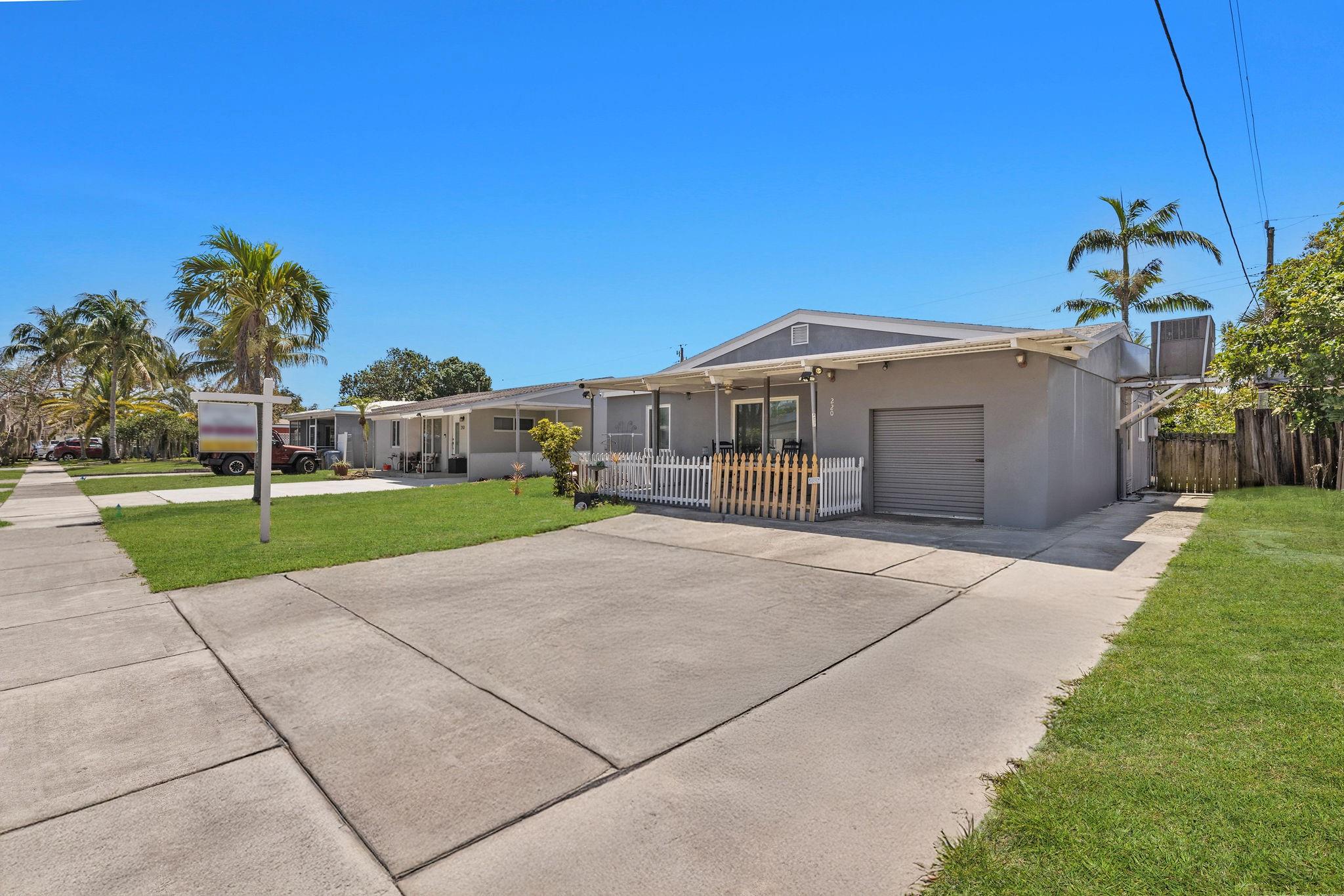 220 NW 55th St