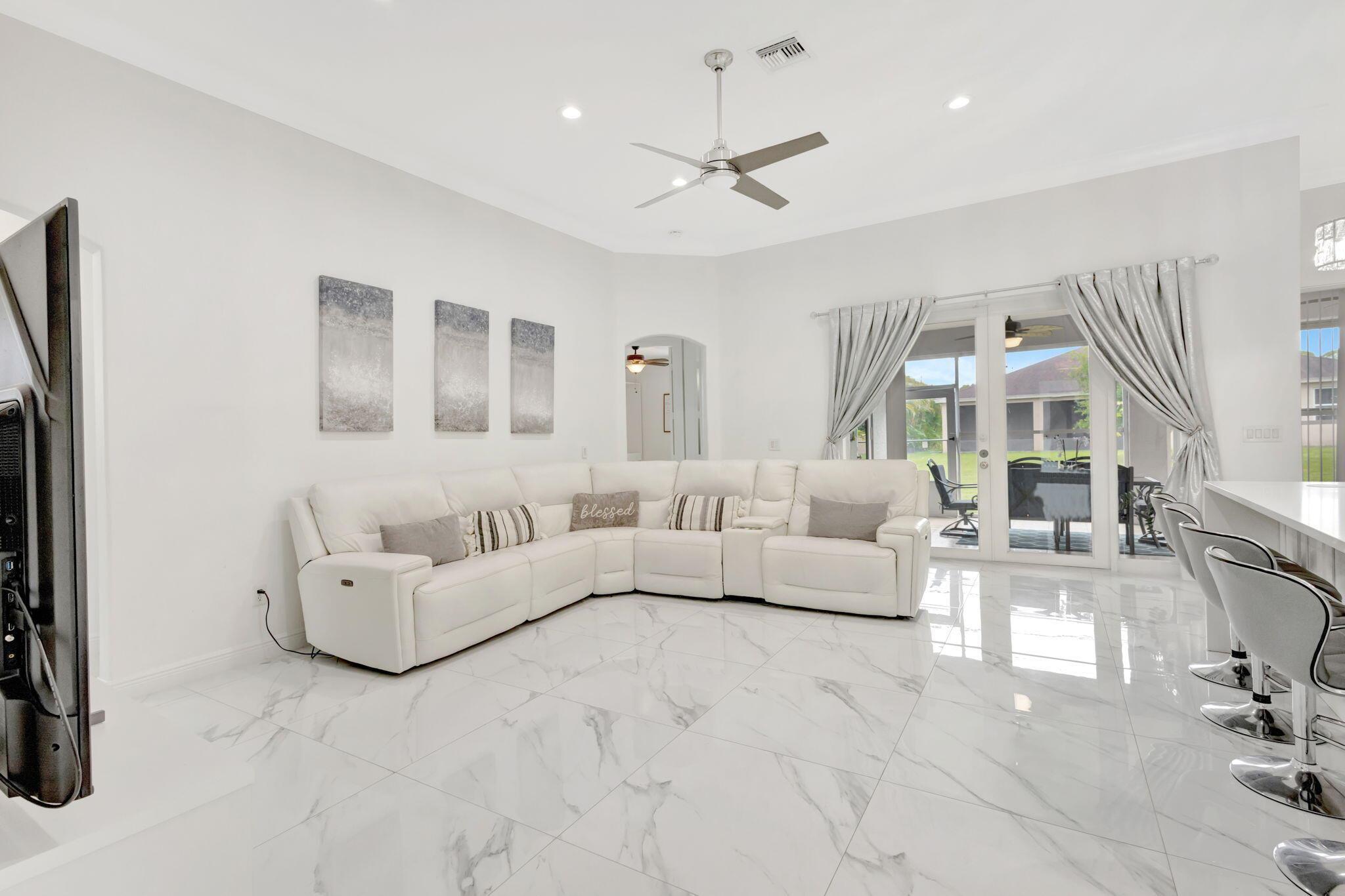 PORT ST LUCIE SECTION 11 - Residential