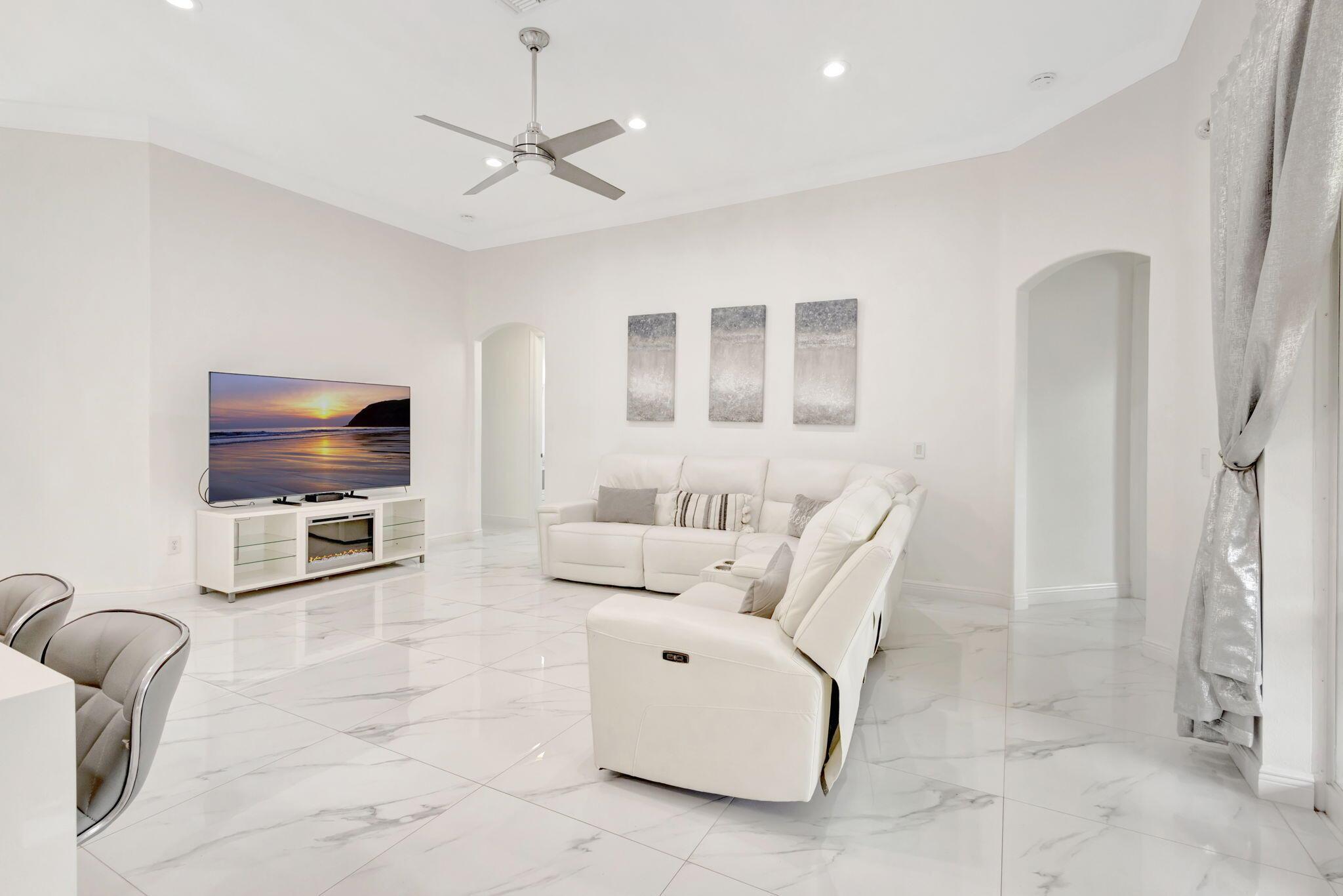 PORT ST LUCIE SECTION 11 - Residential