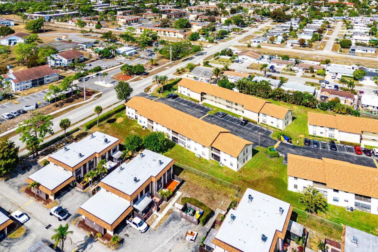 SHERWOOD VILLAGE CONDO - Residential