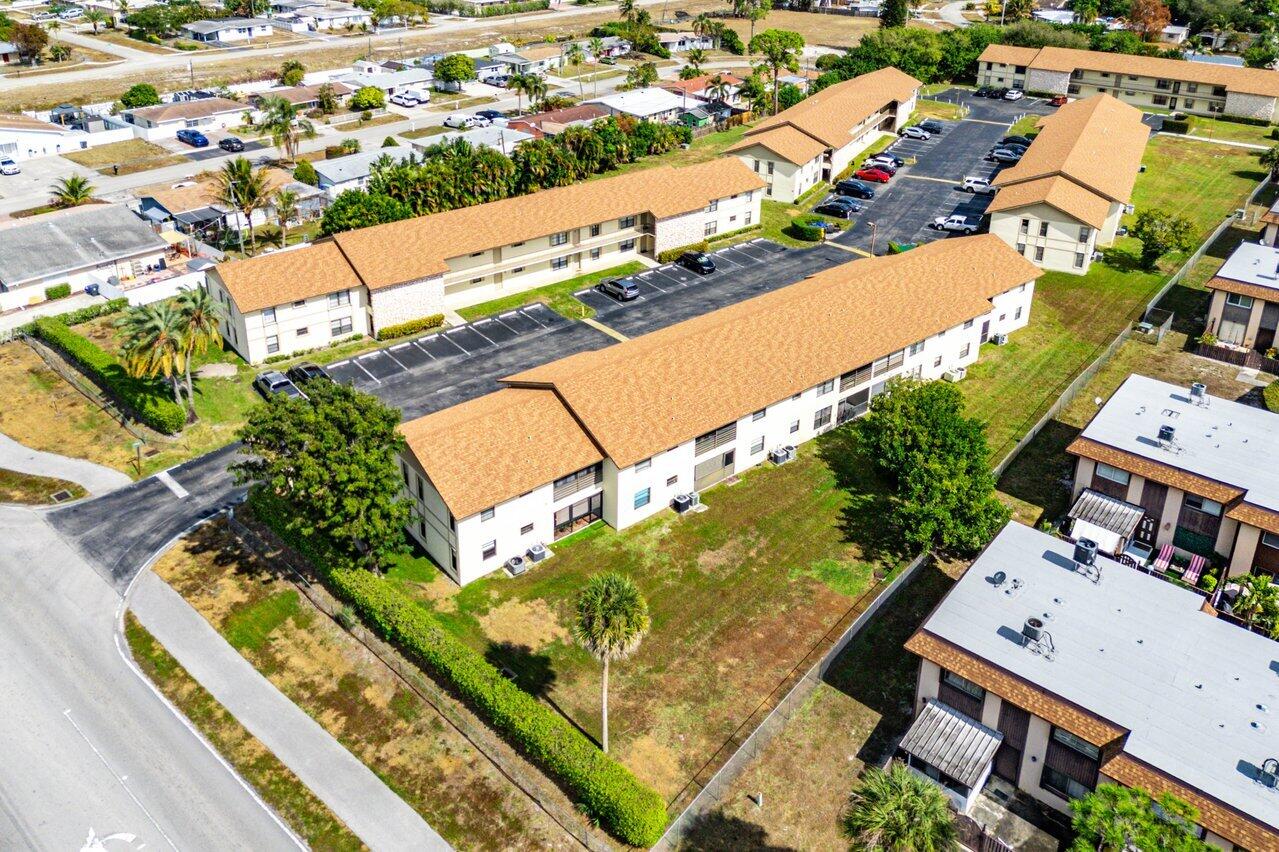 SHERWOOD VILLAGE CONDO - Residential