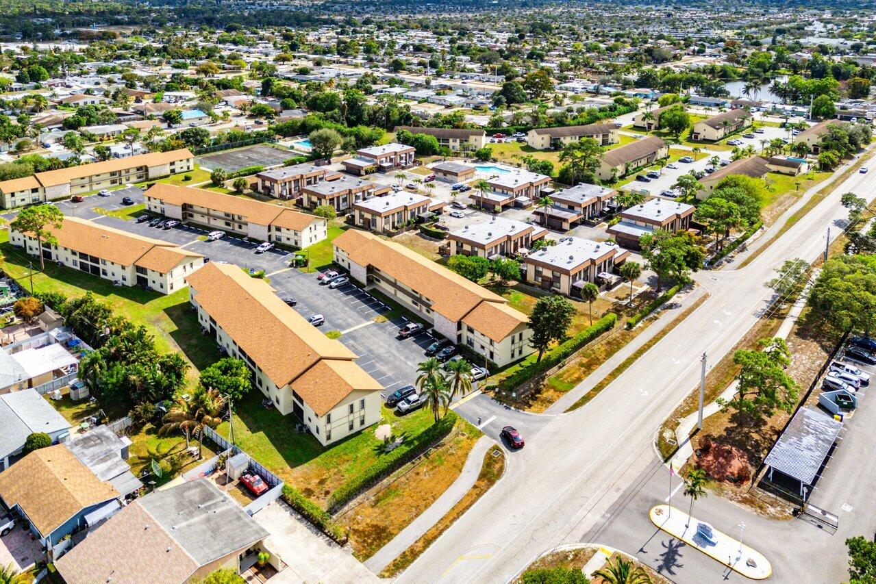 SHERWOOD VILLAGE CONDO - Residential