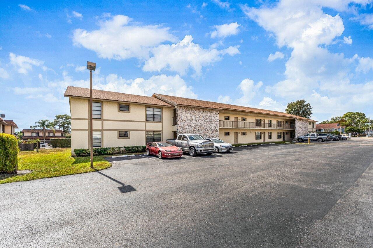 SHERWOOD VILLAGE CONDO - Residential