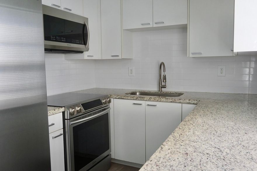 Welcome to this fully updated, Corner Unit ~ ground-floor 2BR/2BA condo in Delray's 55+ community Kings Point. Enjoy a comfortable layout featuring a remodeled kitchen with new Samsung appliances and a GE dishwasher. Both bathrooms have been remodeled with contemporary finishes. Relax on your private side screened patio. 

The primary suite boasts a spacious walk-in closet, and the home features a brand-new 2026 electrical panel. Convenient  parking space #34 located just steps from your front door. Enjoy many social aspects of the Kings Point lifestyle including golf, Shows, billiards, many pools and so many others activities to your liking.