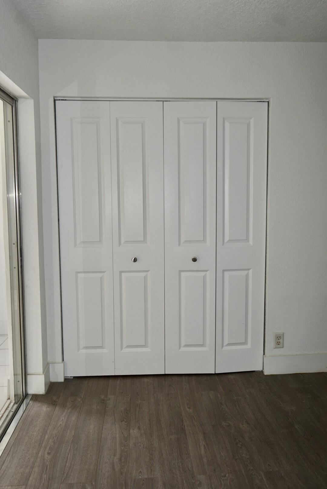 Kings Point Burgundy Condos - Residential