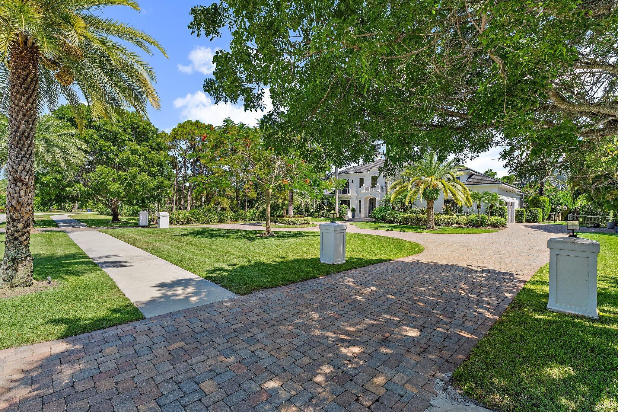 JUPITER EQUESTRIAN ESTATE - Residential