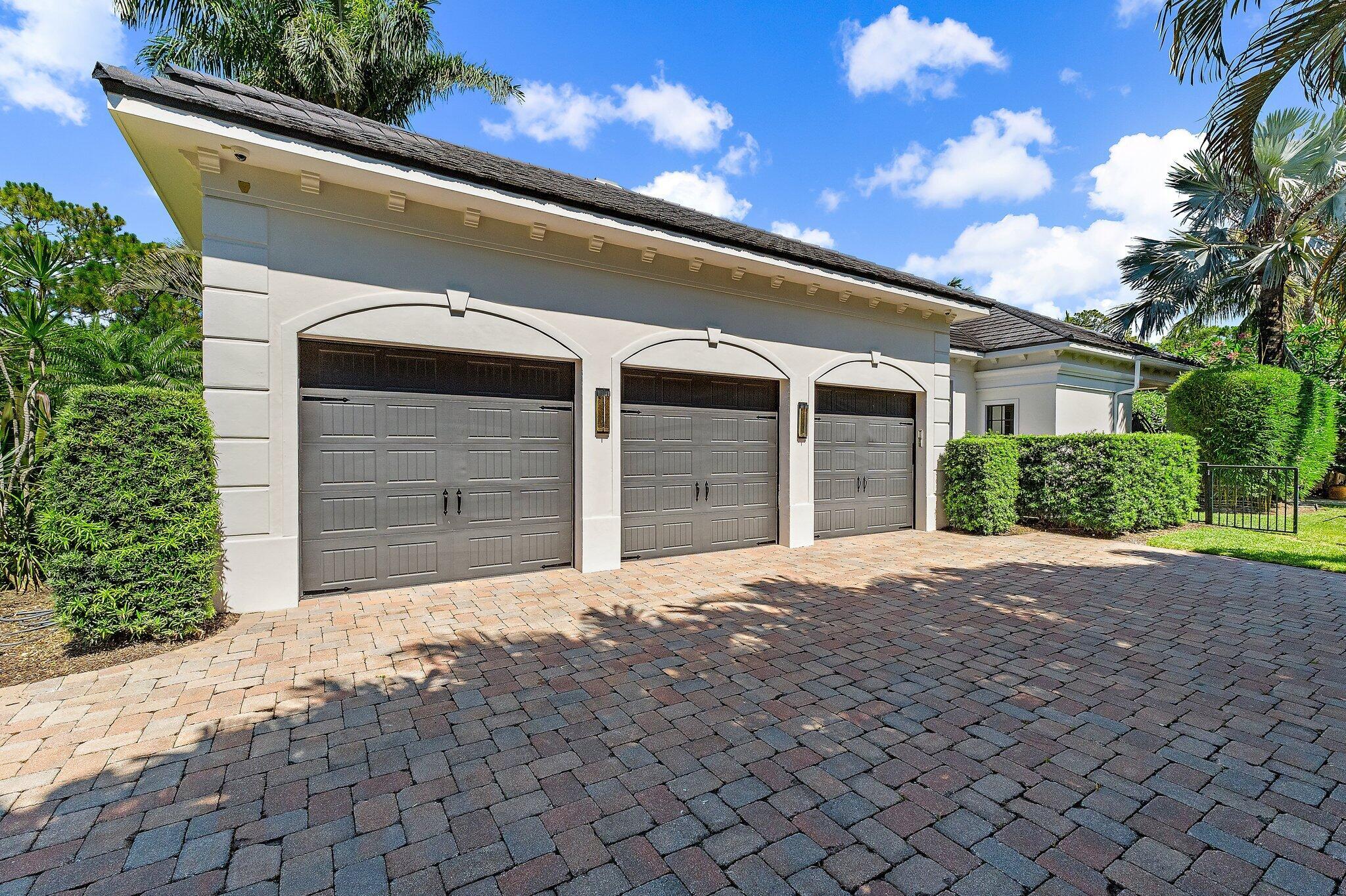 JUPITER EQUESTRIAN ESTATE - Residential