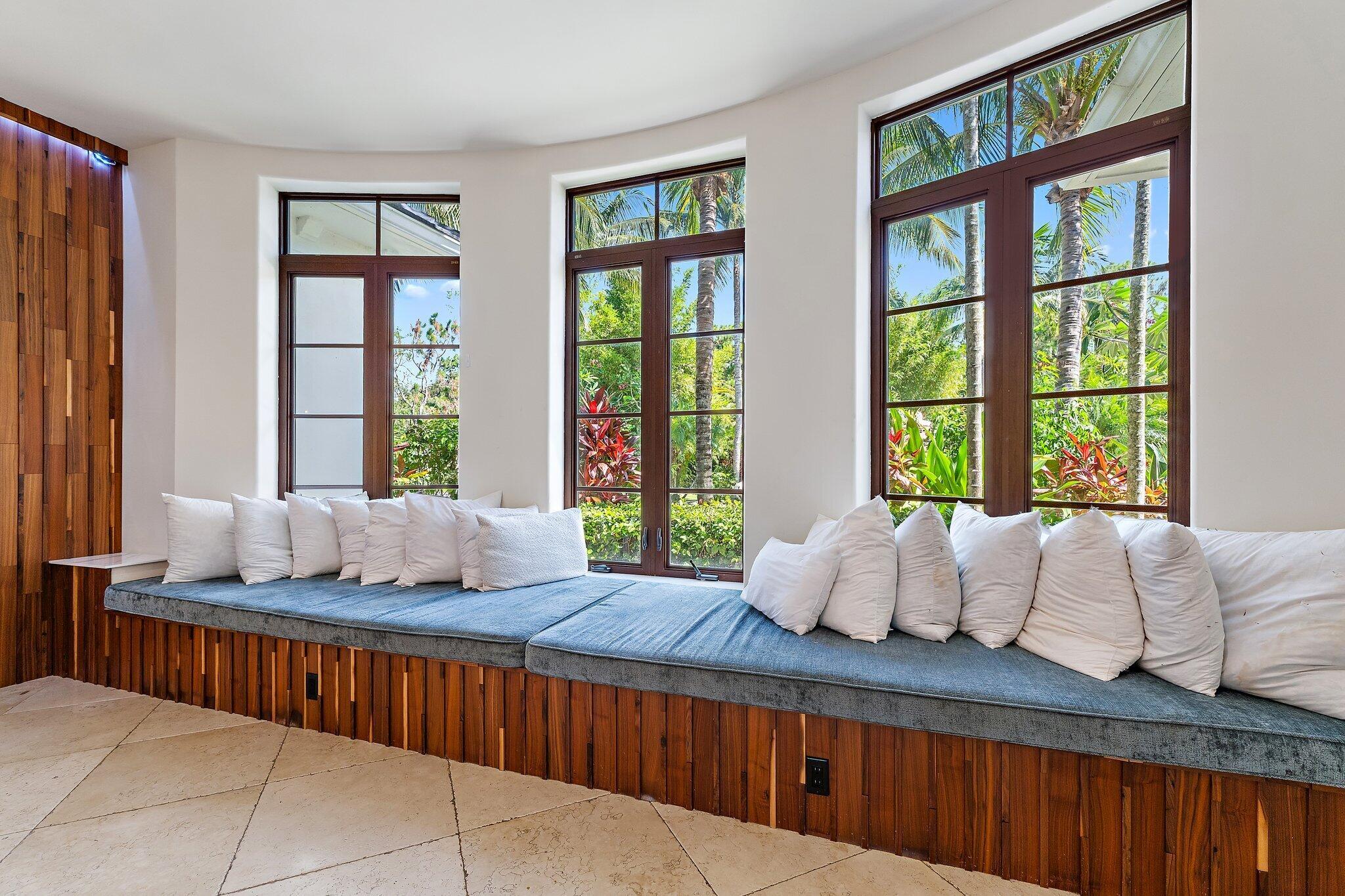 JUPITER EQUESTRIAN ESTATE - Residential