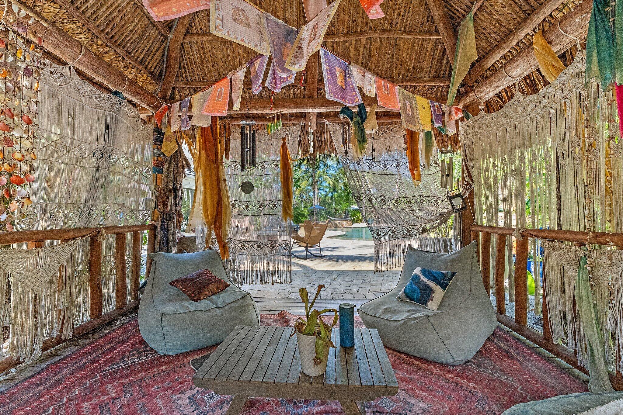 JUPITER EQUESTRIAN ESTATE - Residential