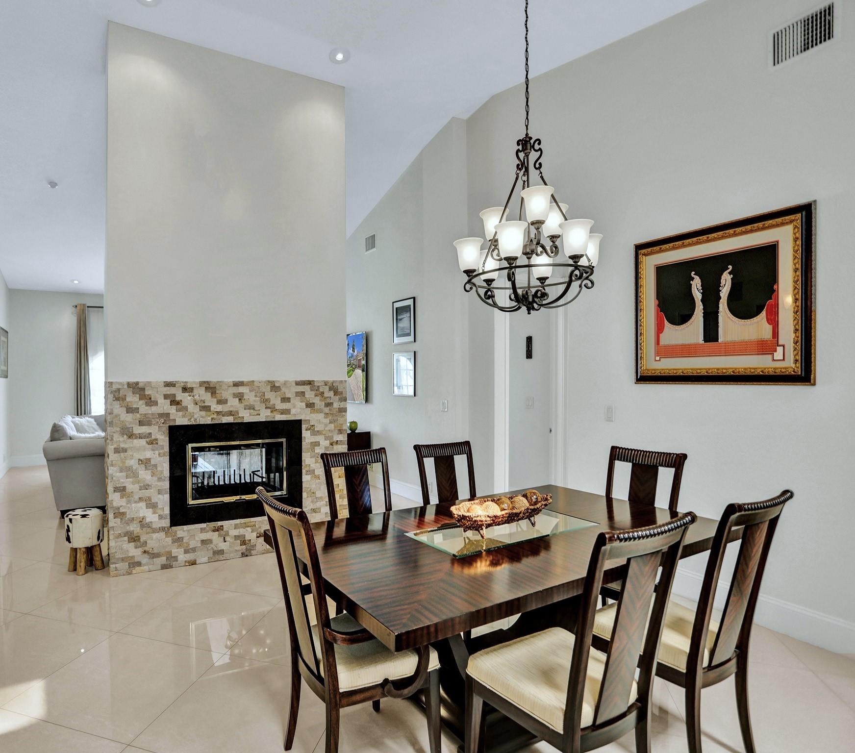 Lake Placid 35-23 B - Residential