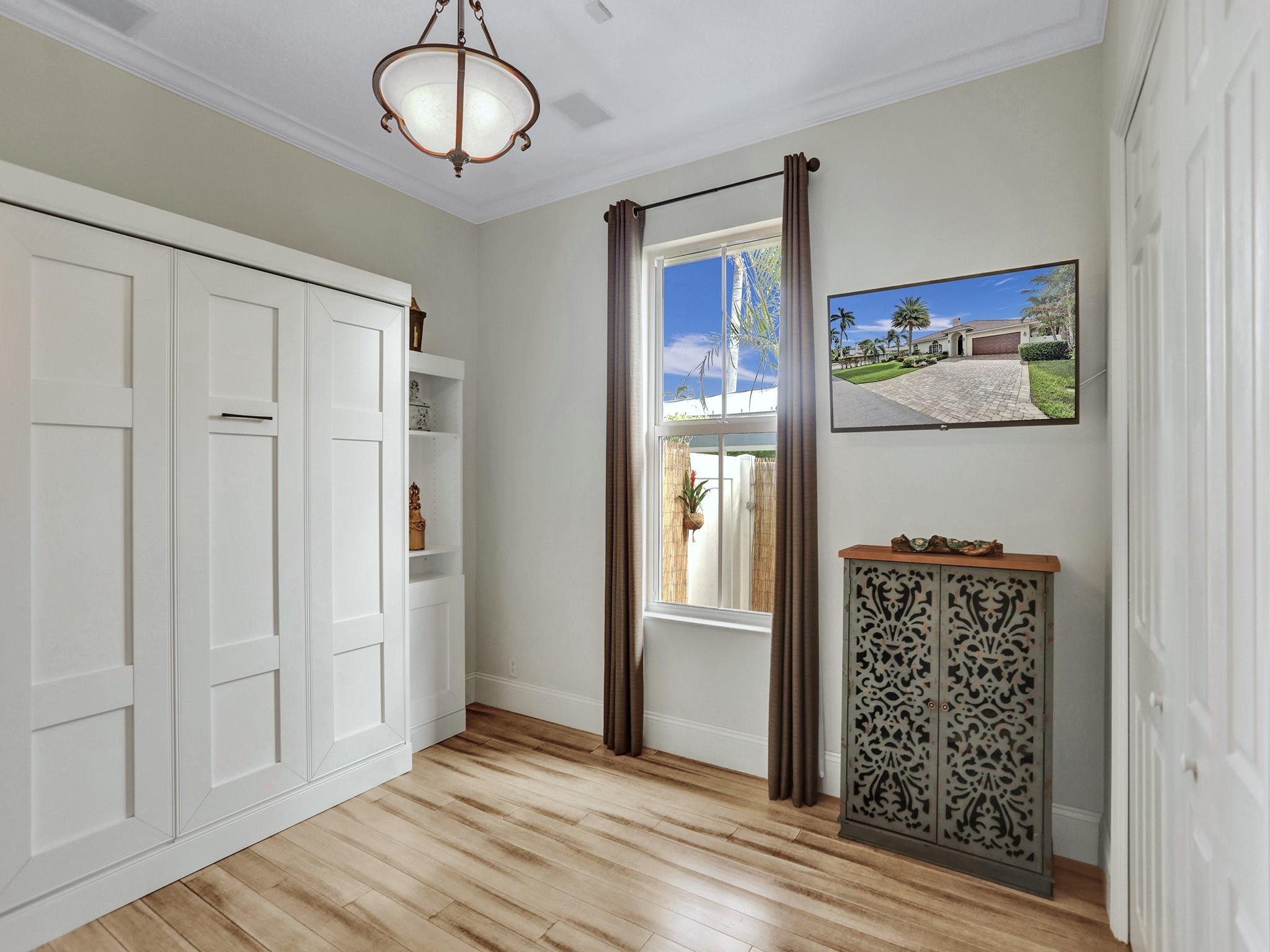 Lake Placid 35-23 B - Residential