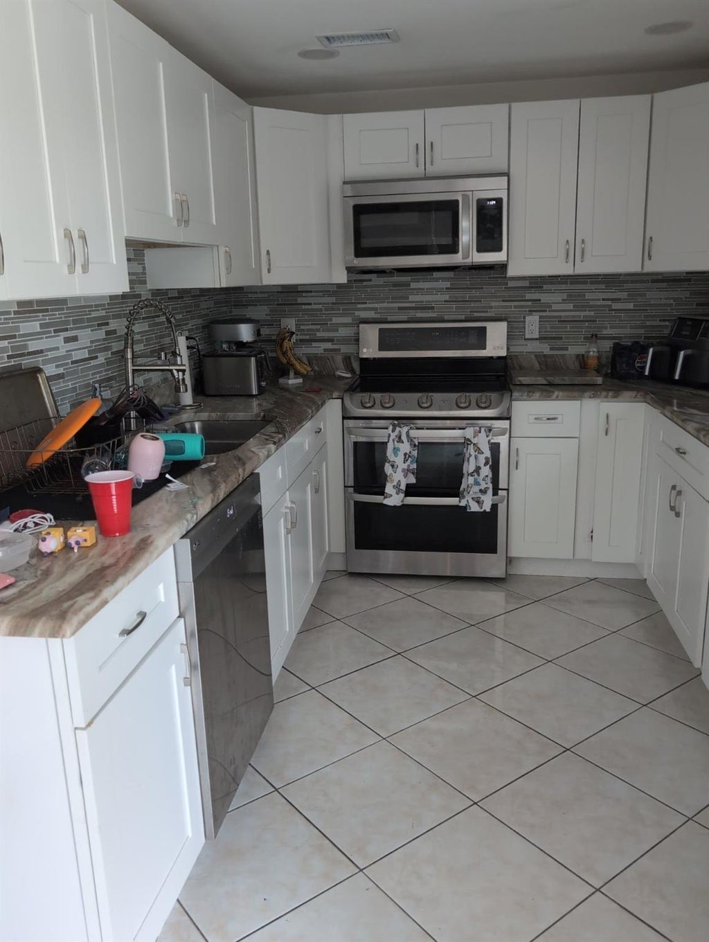 Photo of 1137 SW Colorado Avenue, Port Saint Lucie, FL 34953 (MLS # F10434586)