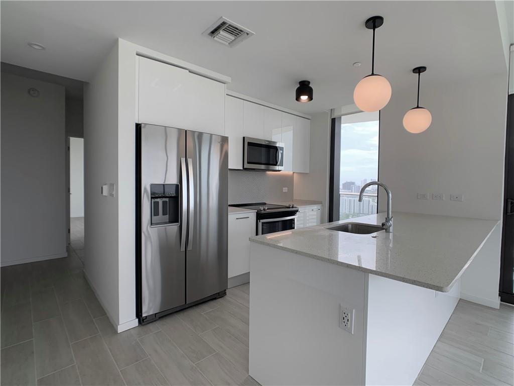 GIO MIDTOWN - Residential Lease