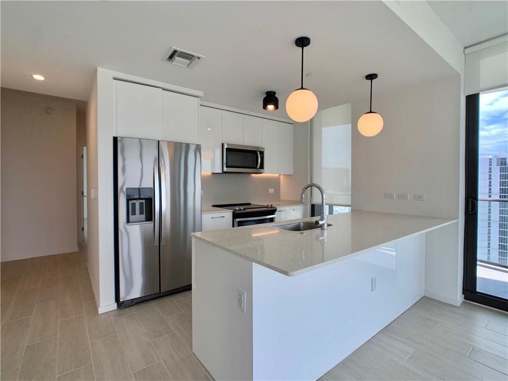 GIO MIDTOWN - Residential Lease