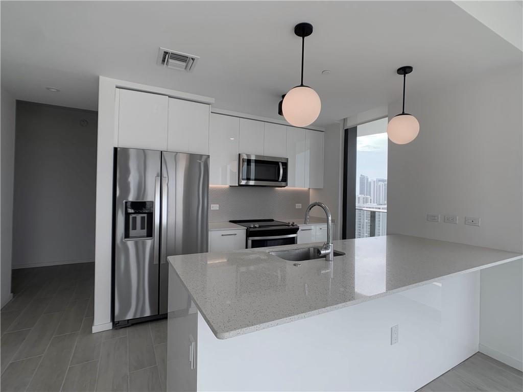 GIO MIDTOWN - Residential Lease