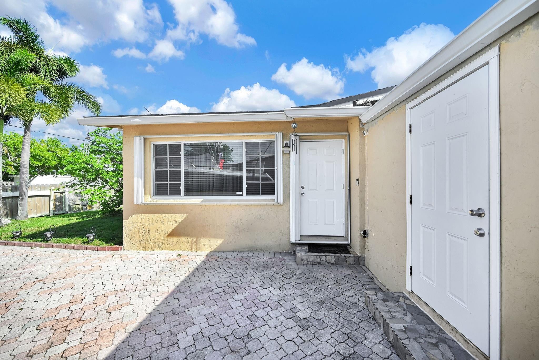2171 SW 36TH Terrace