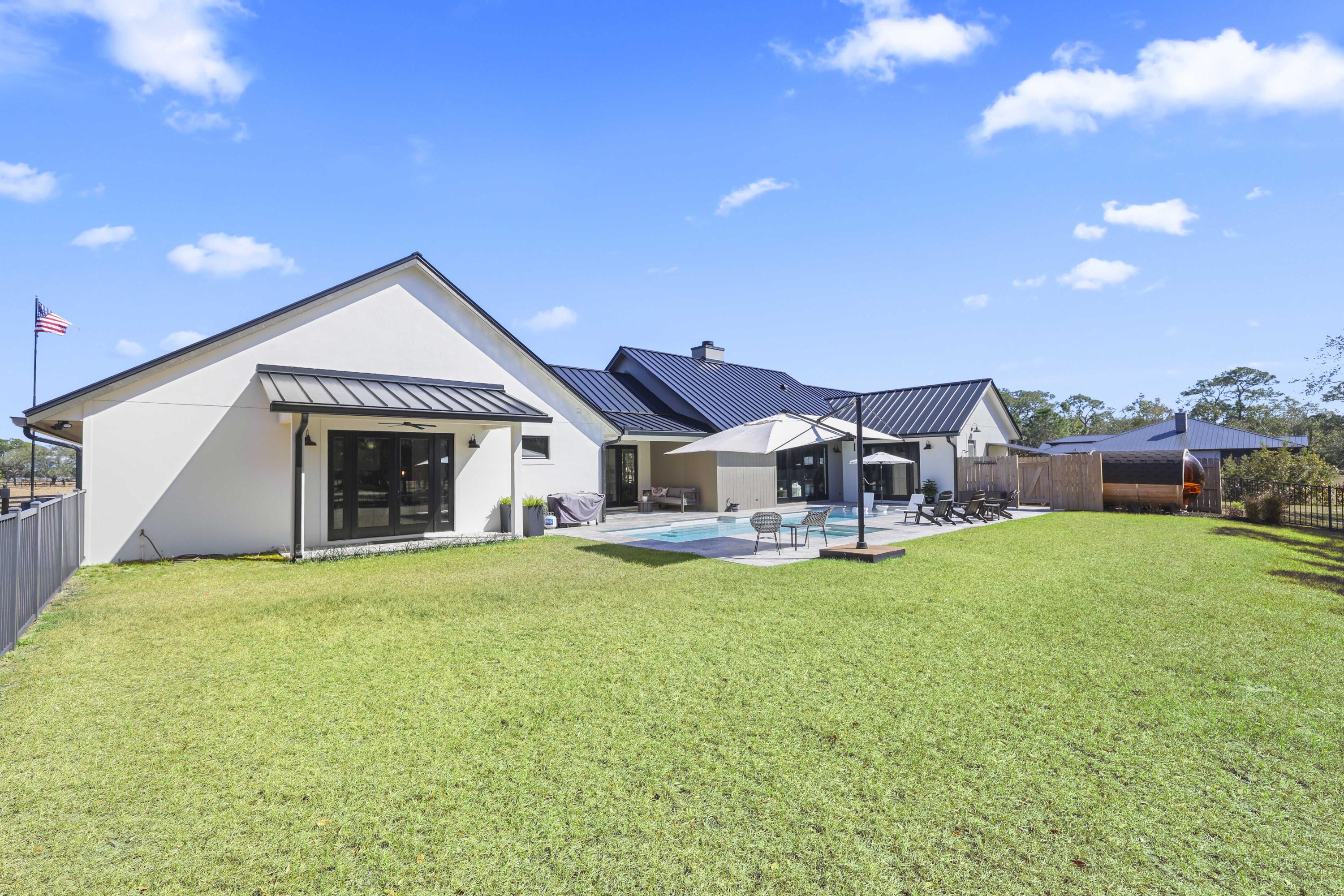 BRIDLEWOOD RANCHES - Residential