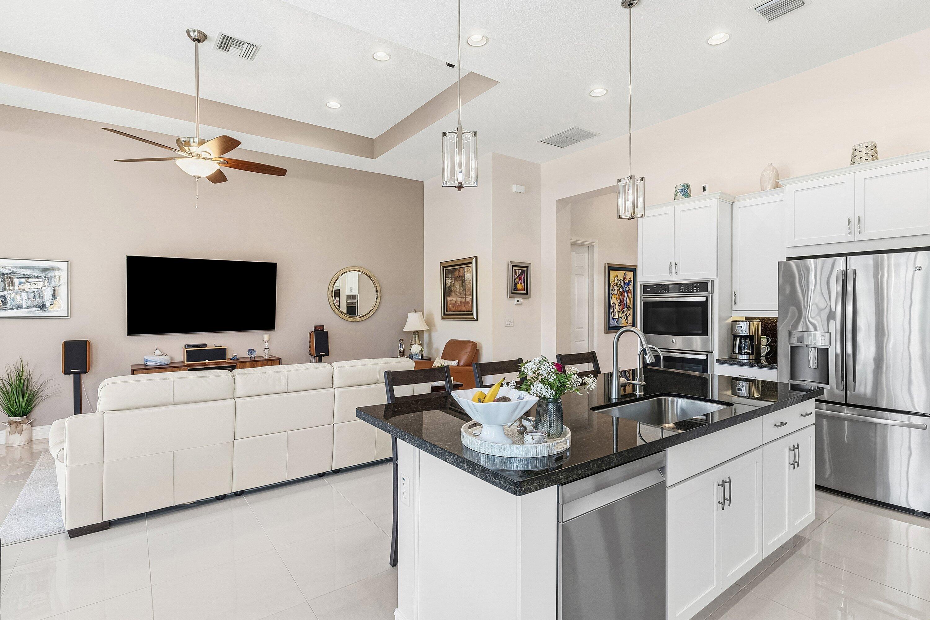 PARKLAND ROYALE - Residential