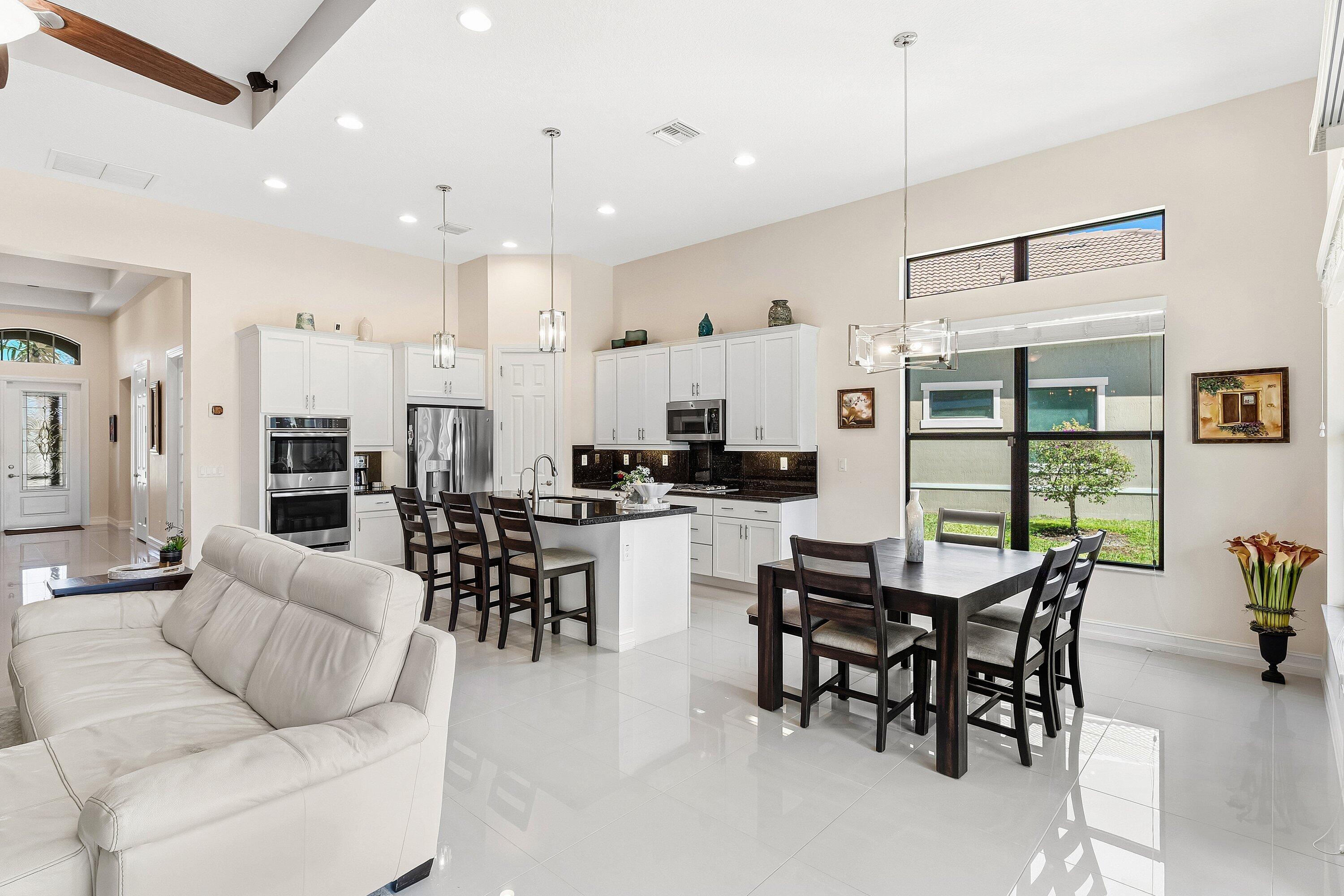 PARKLAND ROYALE - Residential