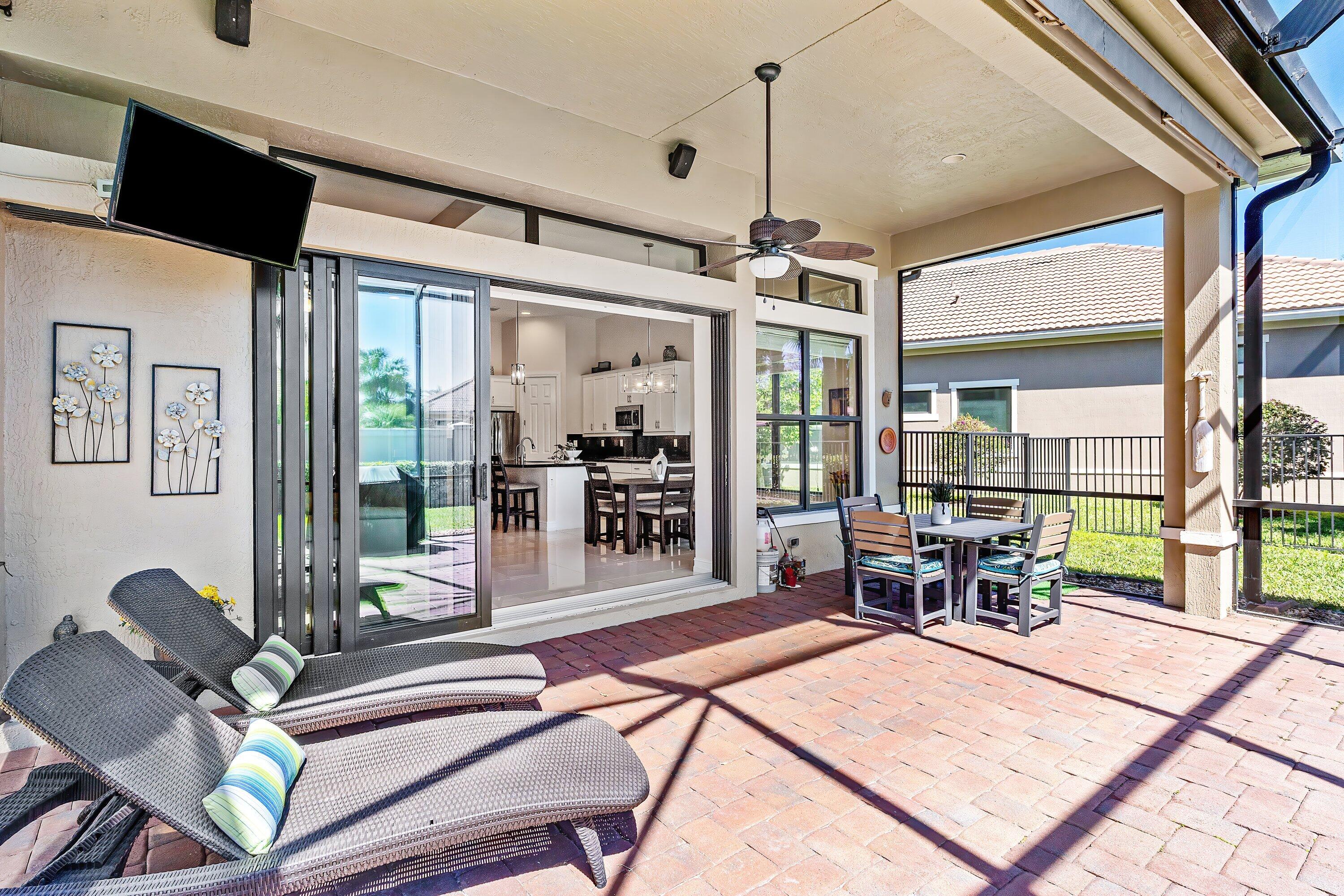 PARKLAND ROYALE - Residential