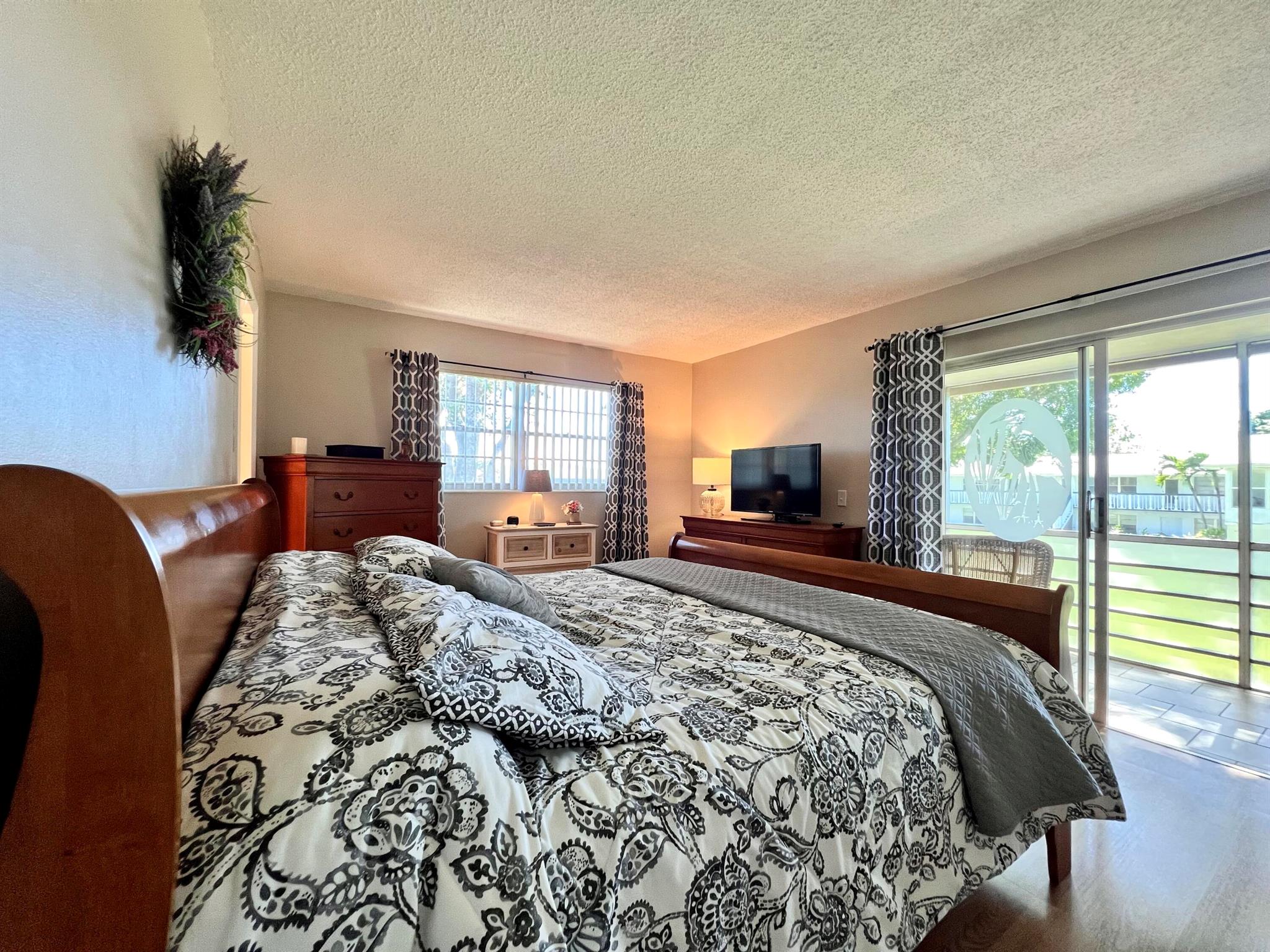 CENTURY VILLAGE - CANTERBURY CONDOS - Residential