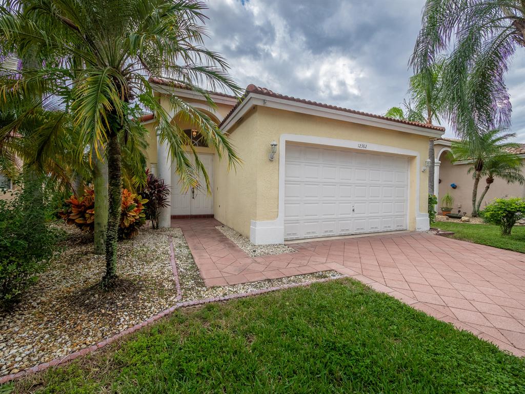 Wyndham Lakes - Residential