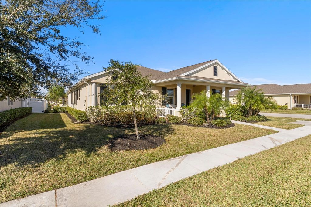 Photo of 1420 Fortrose Drive, Vero Beach, FL 32966 (MLS # F10552315)